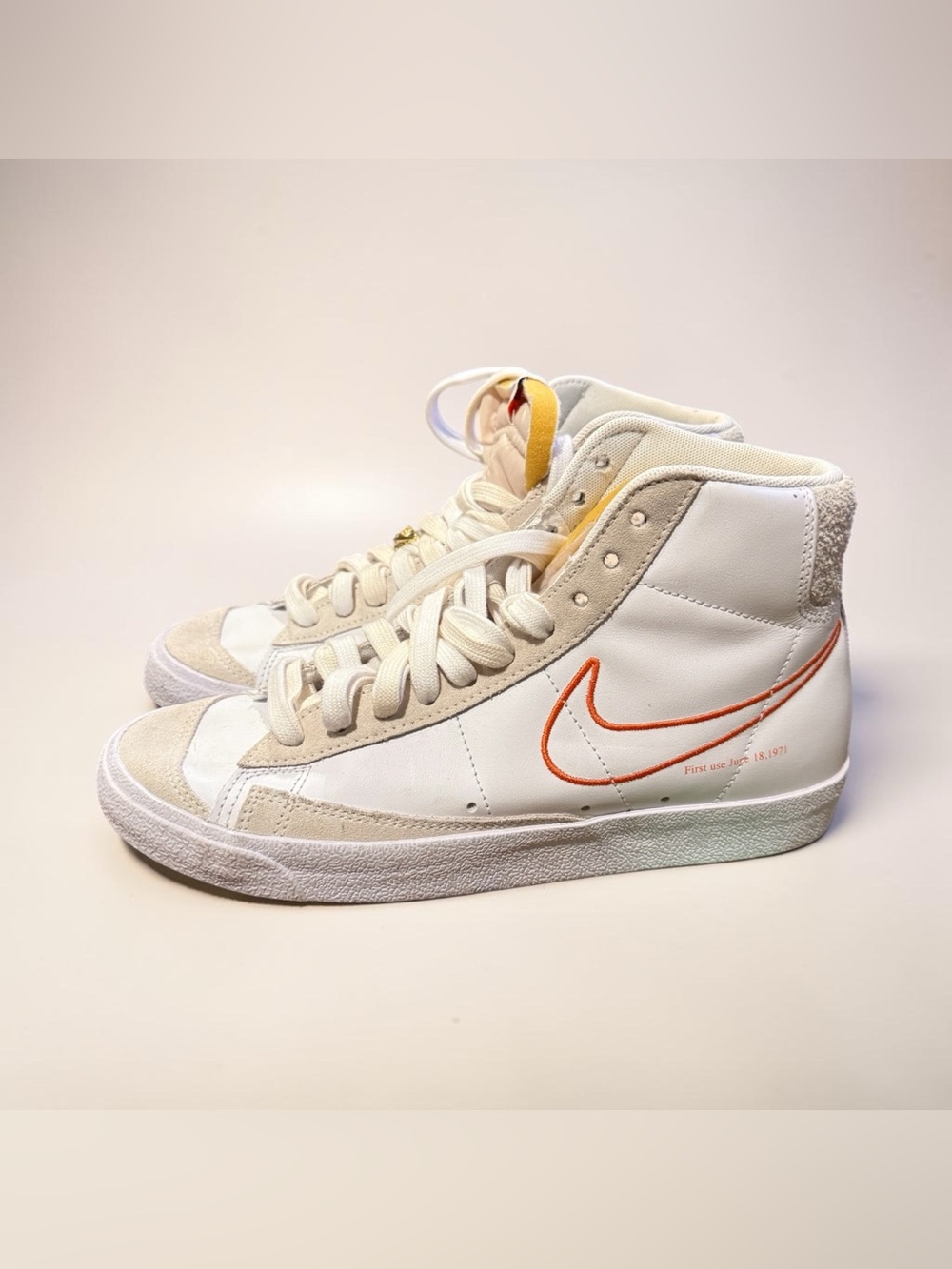 Nike Blazer Mid ‘77 First Use White Team Orange Women’s Sneakers Size 9.5 NWOB